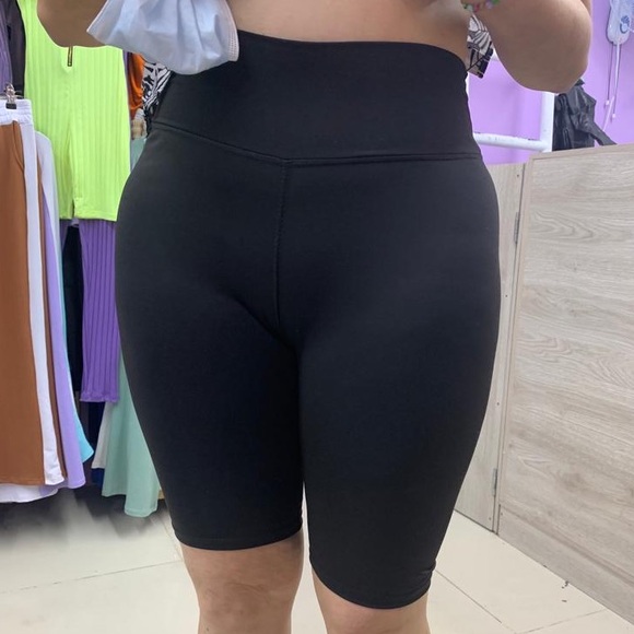 NWOT- Sexy Athletic shorts - Awesome shape- stretch Lycra from Colombia - Picture 4 of 6